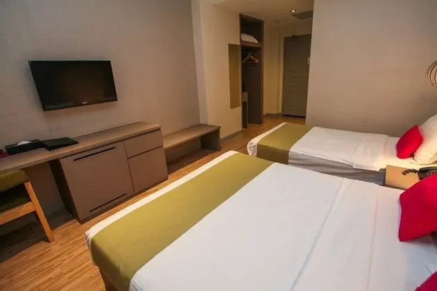 Deluxe Üç Kişilik Oda (With Windows)