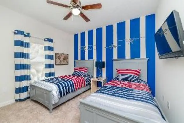 TOWNHOME
