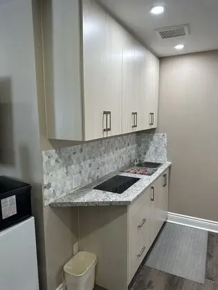 Basic Tek Büyük Yataklı Oda