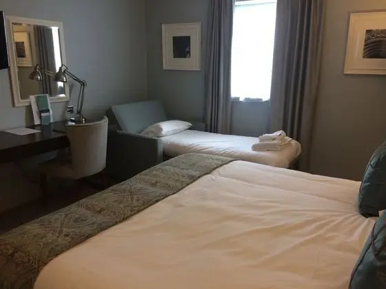 Family Oda, 1 En Büyük (King) Boy Yatak