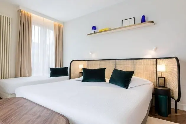 Deluxe Üç Kişilik Oda