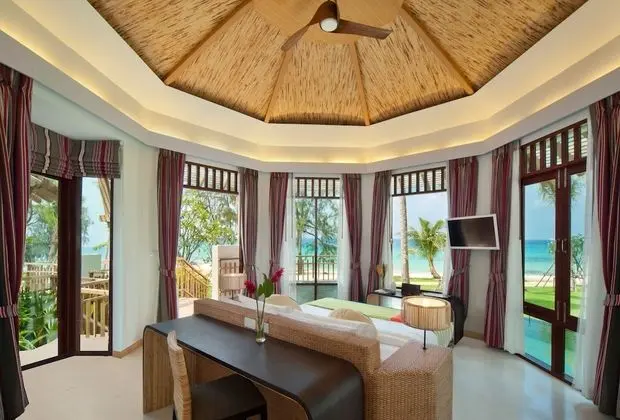 Panoramic Villa, Kişiye Özel Havuzlu, Denize Sıfır