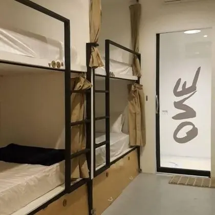 6-Bed Mixed Dormitory