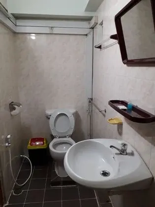 Tek Kişilik Oda, Ortak Banyo