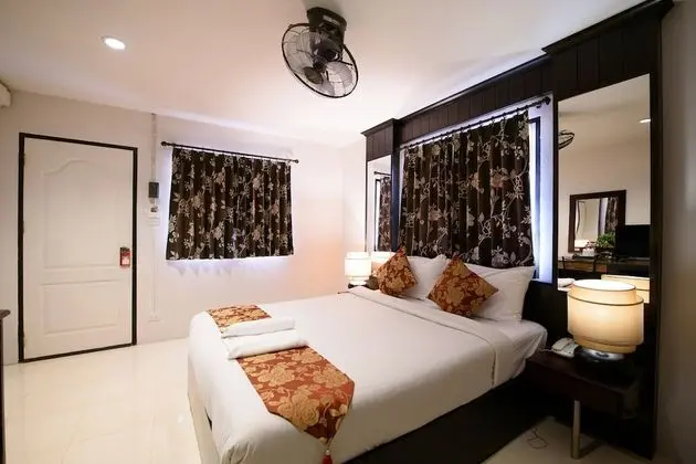 Double upper 4th floor