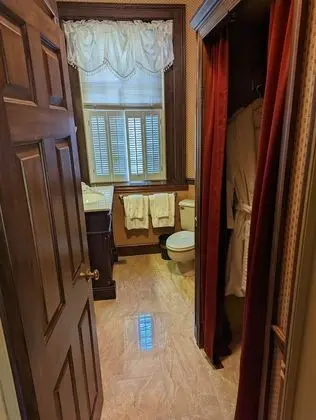 Grand Oda, 1 En Büyük (King) Boy Yatak