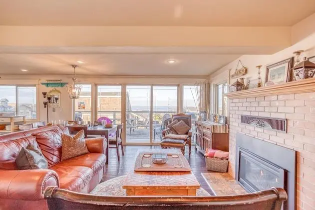 Ev, Birden Çok Yatak (Chandler Beach House)