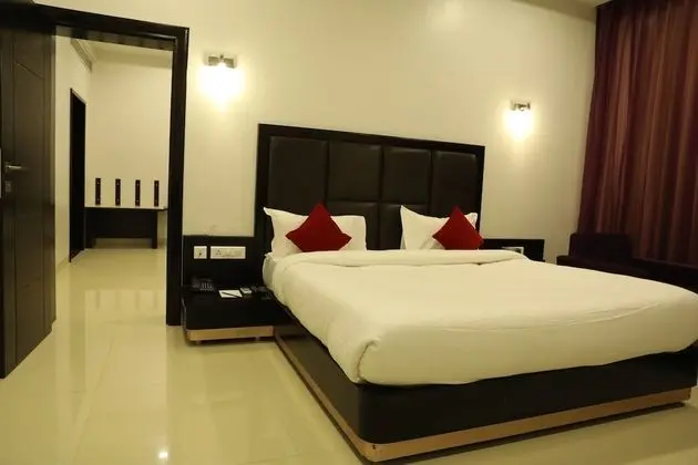 Deluxe Tek Büyük Yataklı Oda, Şehir Manzaralı