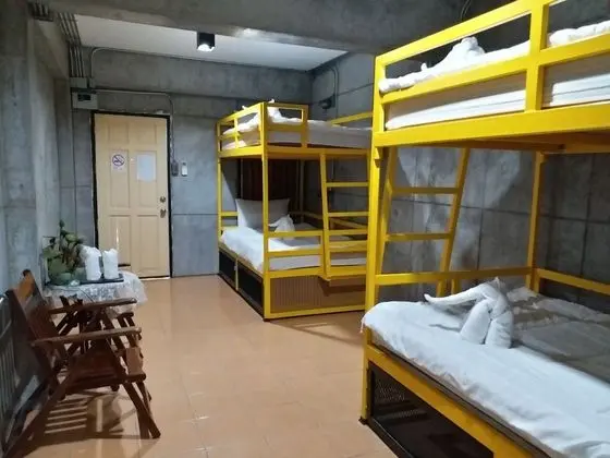 Ortak Ranzalı Oda, Karma Ranzalı Oda