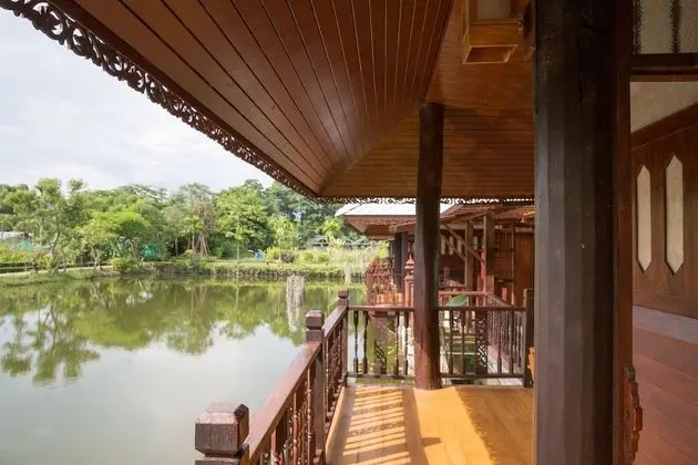 Deluxe Double Room with River View