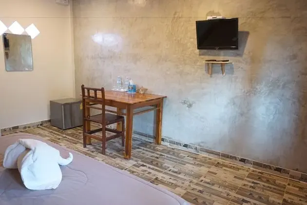 Standard King Room