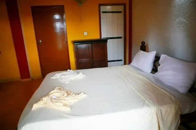 Standard Family Room with Mountain View