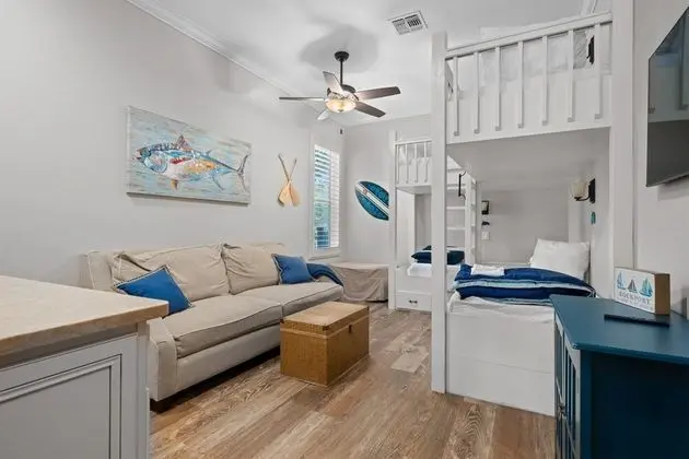 Ev, Birden Çok Yatak, Veranda, Havuz Manzaralı