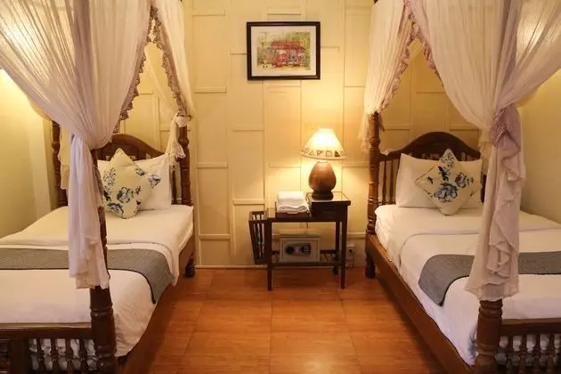 Standard Twin Bed