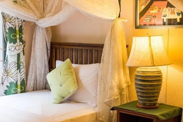 Superior House Twin Bed with Terace