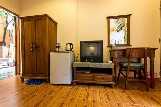 Superior House Twin Bed with Terace