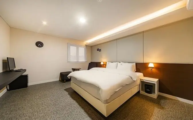 Oda (Deluxe-Breakfast (Cesco quarantine/Ne)