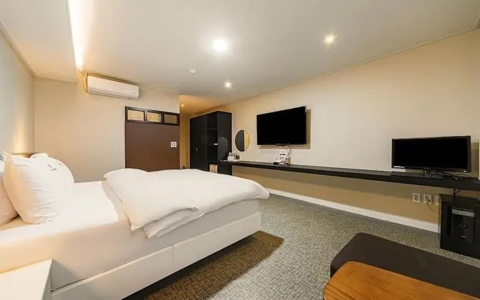 Oda (Deluxe-Breakfast (Cesco quarantine/Ne)