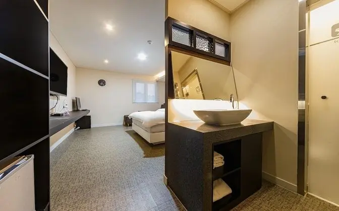 Oda (Deluxe-Breakfast (Cesco quarantine/Ne)