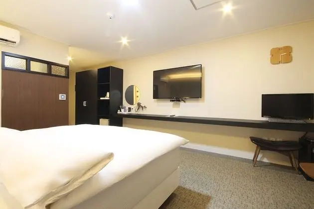 Oda (Deluxe-Breakfast (Cesco quarantine/Ne)