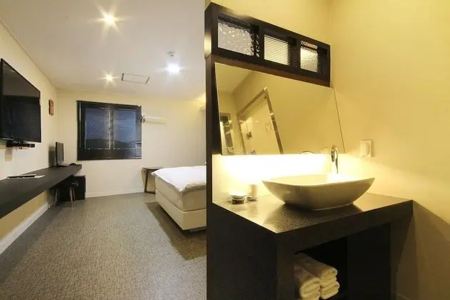 Oda (Deluxe-Breakfast (Cesco quarantine/Ne)