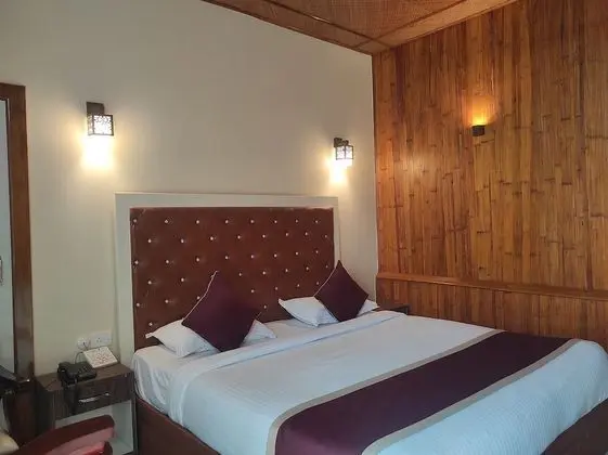 Deluxe Stüdyo, 1 En Büyük (King) Boy Yatak