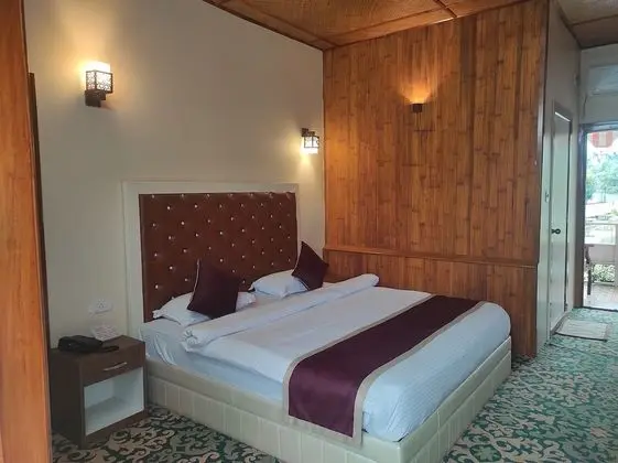 Deluxe Stüdyo, 1 En Büyük (King) Boy Yatak