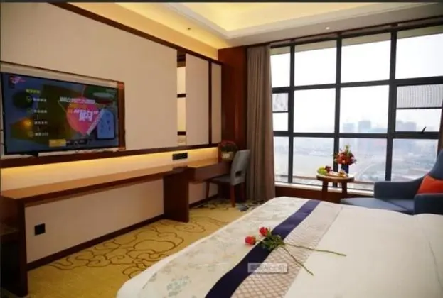 Deluxe Tek Büyük Yataklı Oda