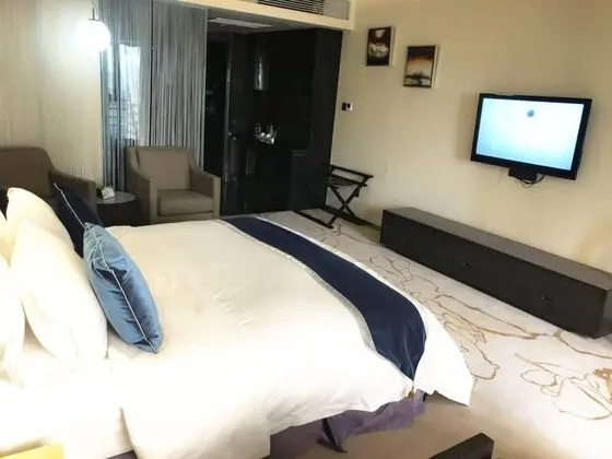 Deluxe Tek Büyük Yataklı Oda