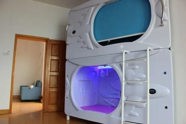 Ortak Ranzalı Oda, Sadece kadınlar için
