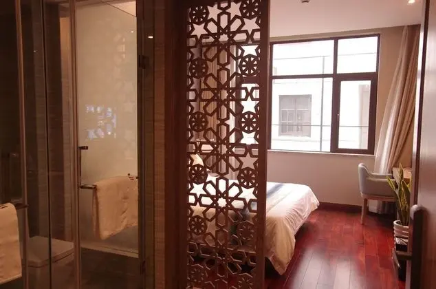 Exclusive Tek Büyük Yataklı Oda