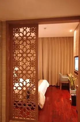 Exclusive Tek Büyük Yataklı Oda