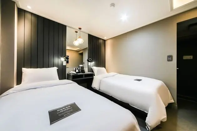 Basic İki Ayrı Yataklı Oda