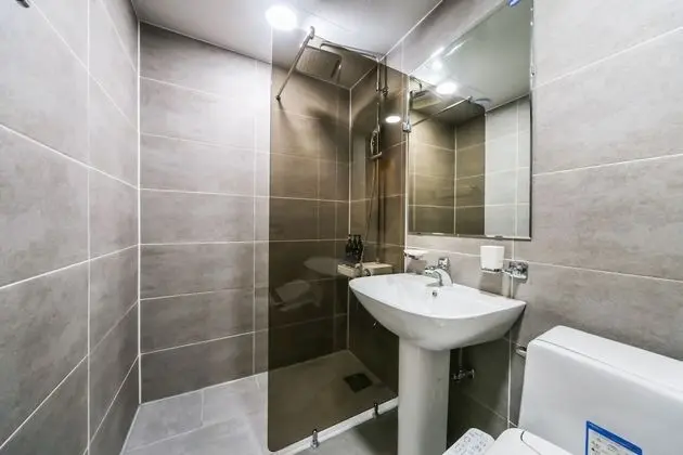 Basic İki Ayrı Yataklı Oda