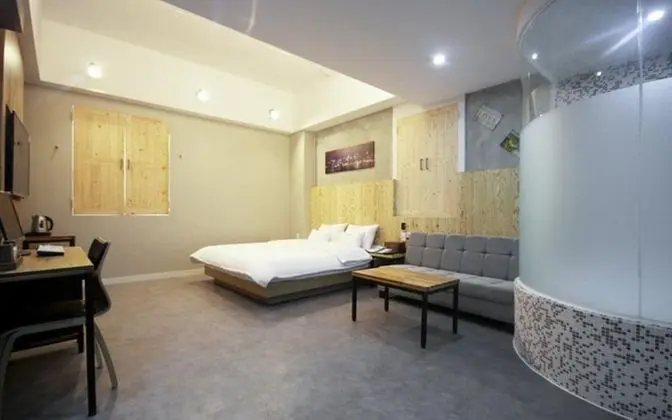 Oda (Deluxe (random assignment within Delu)