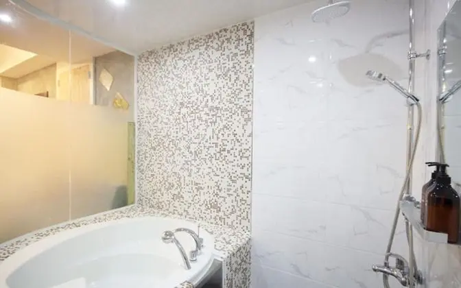 Oda (Deluxe (random assignment within Delu)