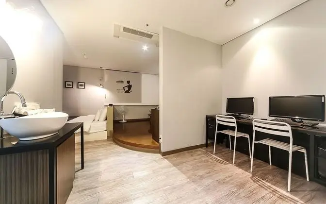 Oda (VIP (per person))