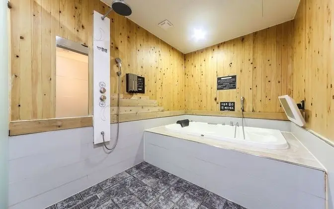 Oda (VIP (per person))