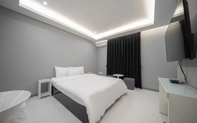 Oda (1 vehicle per room (VIP))