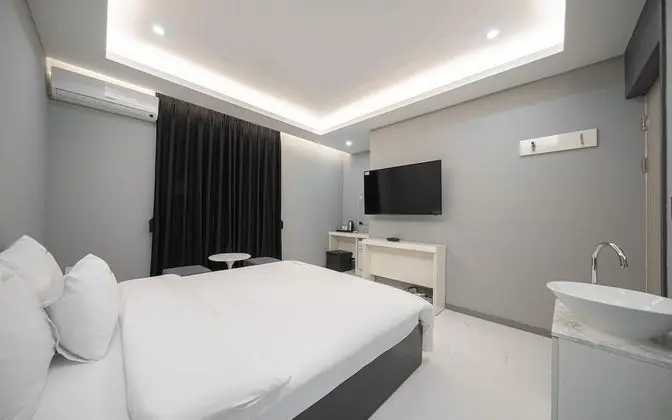 Oda (1 vehicle per room (VIP))