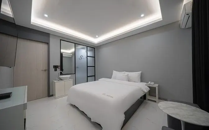 Oda (1 vehicle per room (VIP))