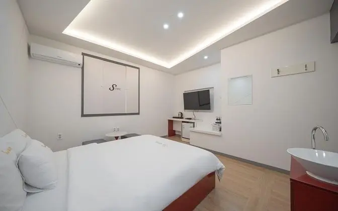 Oda (1 vehicle per room (VIP))