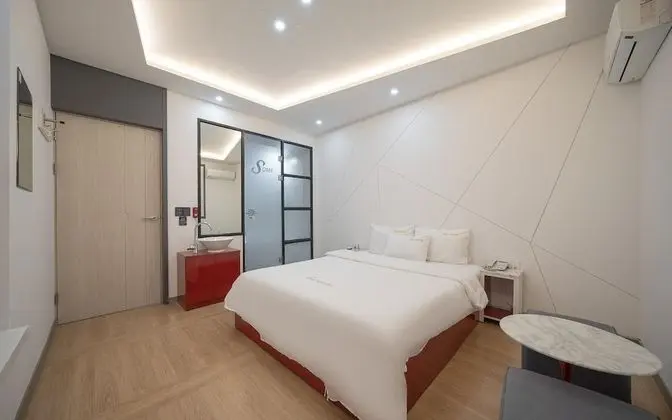 Oda (1 vehicle per room (VIP))