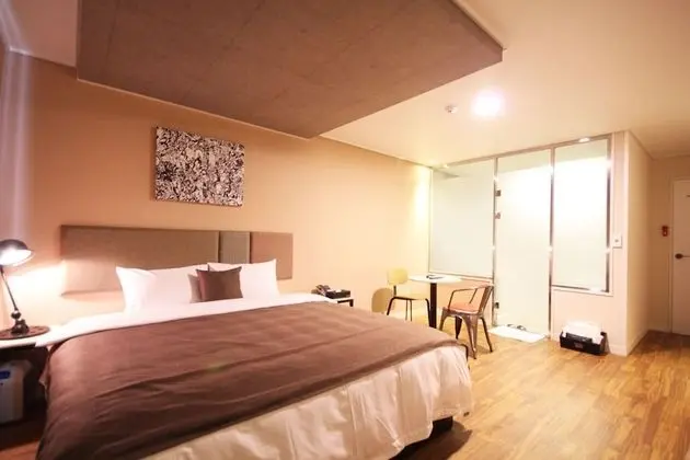 Oda (Standard (Netflix available))