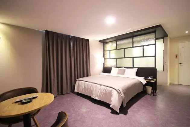 Oda (Standard (Netflix available))