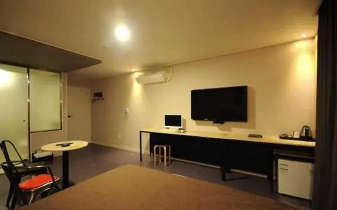 Oda (Standard (Netflix available))