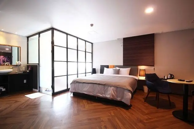 Oda (VVIP 385 (Air Purifier Netflix Availa)