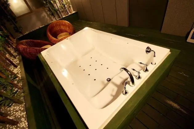 Oda (VIP (outdoor terrace))