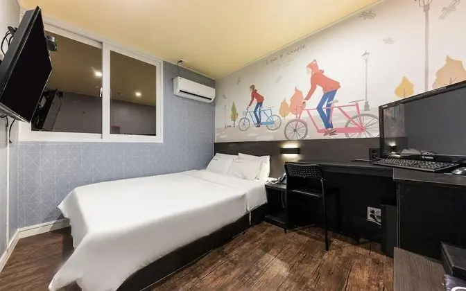 Oda (Standard A (Netflix & Disney Plus ava)