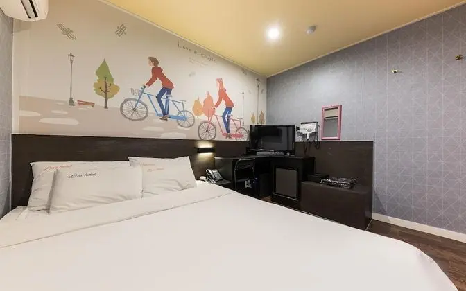 Oda (Standard A (Netflix & Disney Plus ava)